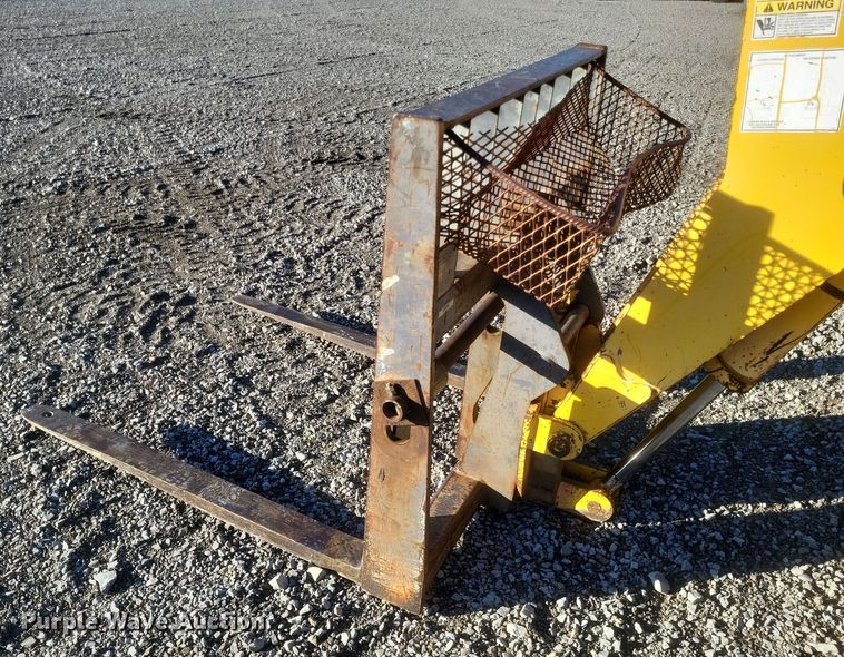 image for item DO4785 2005 Gehl RS5  telehandler