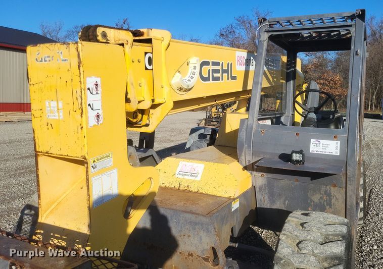 image for item DO4785 2005 Gehl RS5  telehandler