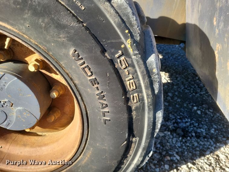 image for item DO4785 2005 Gehl RS5  telehandler