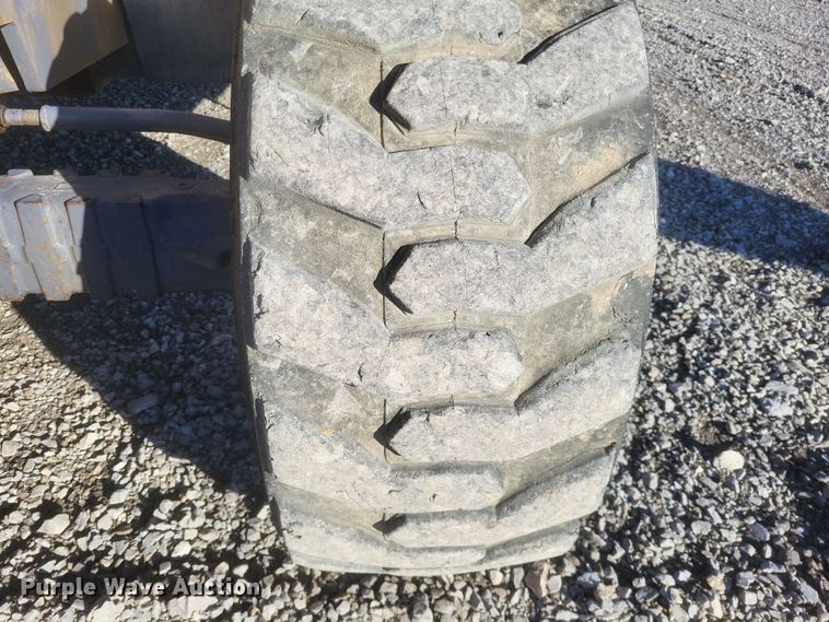 image for item DO4785 2005 Gehl RS5  telehandler