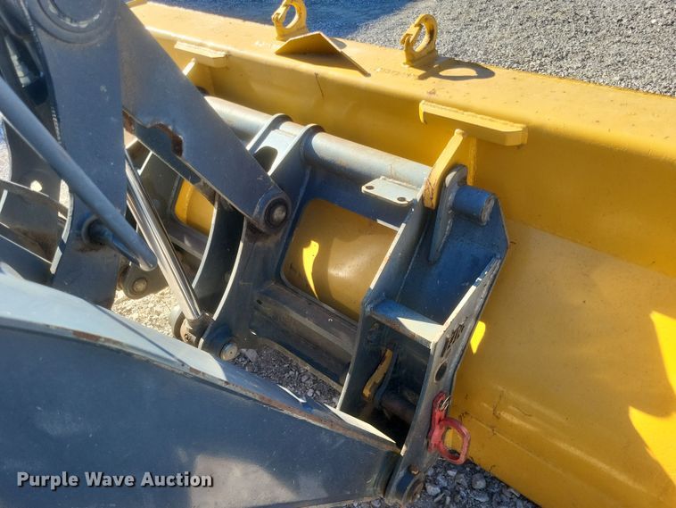 image for item DO4786 2015 John Deere 310SK  backhoe