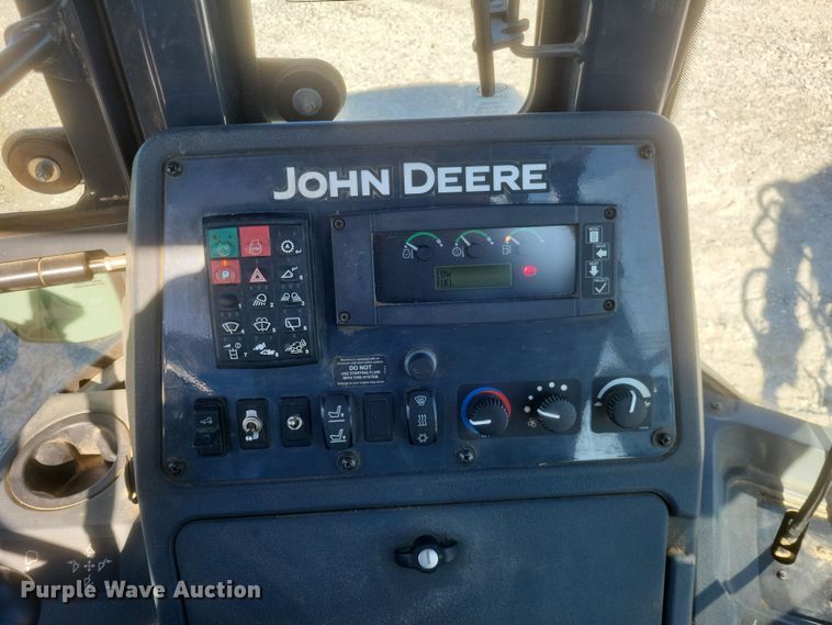 image for item DO4786 2015 John Deere 310SK  backhoe