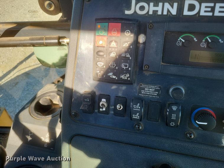 image for item DO4786 2015 John Deere 310SK  backhoe