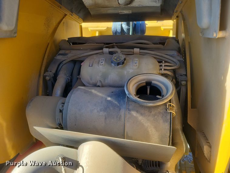 image for item DO4786 2015 John Deere 310SK  backhoe