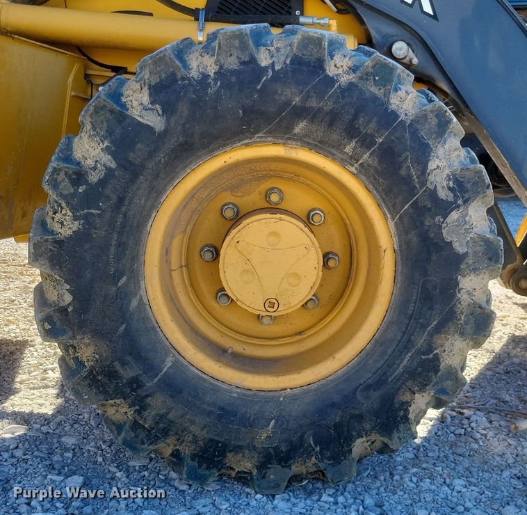 image for item DO4786 2015 John Deere 310SK  backhoe