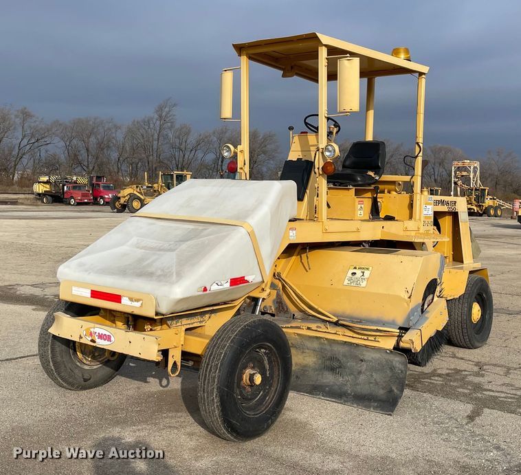 image for item DP0251 Waldon Sweepmaster 250  broom