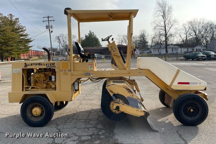 image for item DP0251 Waldon Sweepmaster 250  broom