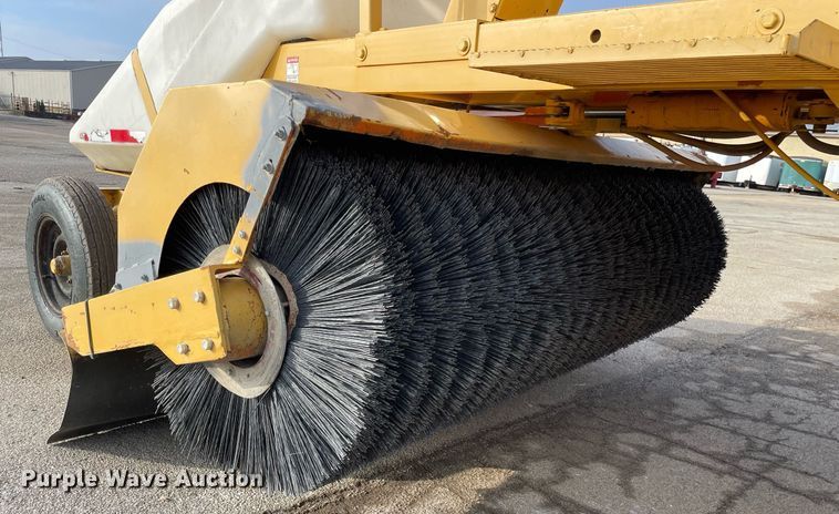 image for item DP0251 Waldon Sweepmaster 250  broom