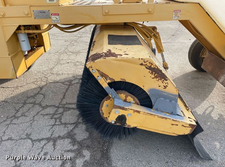 image for item DP0251 Waldon Sweepmaster 250  broom