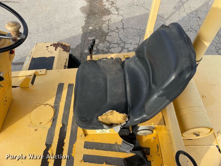 image for item DP0251 Waldon Sweepmaster 250  broom