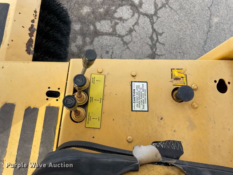 image for item DP0251 Waldon Sweepmaster 250  broom