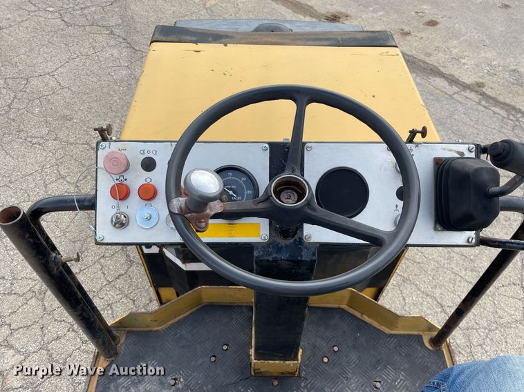 image for item DP0252 Dynapac CC10  double drum vibratory roller