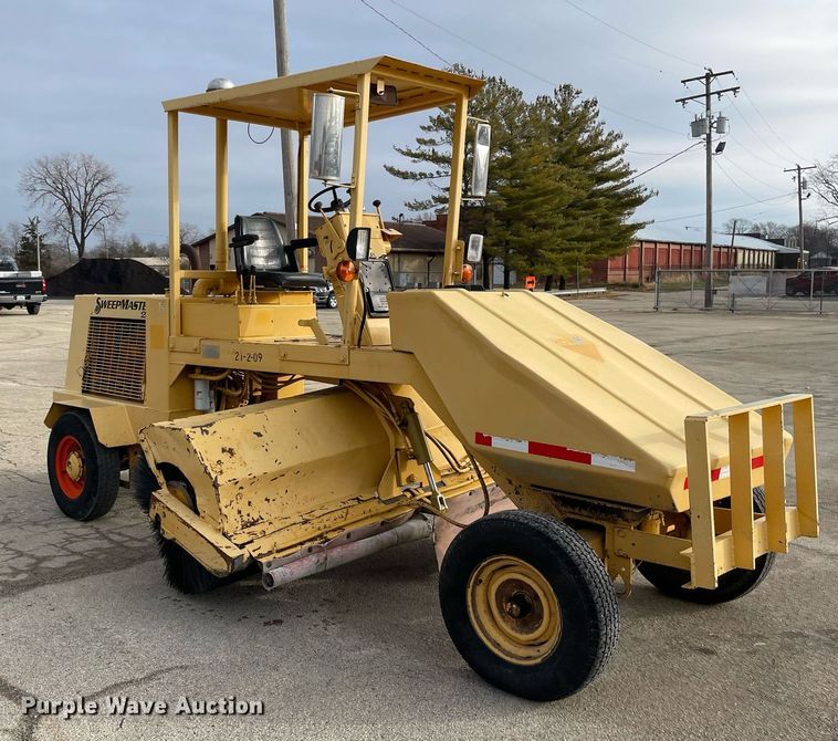 image for item DP0253 Waldon Sweepmaster 250  broom