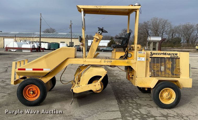 image for item DP0253 Waldon Sweepmaster 250  broom