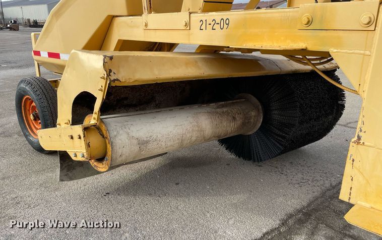 image for item DP0253 Waldon Sweepmaster 250  broom