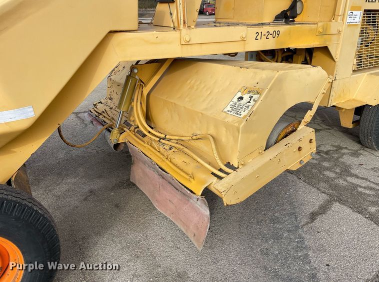 image for item DP0253 Waldon Sweepmaster 250  broom