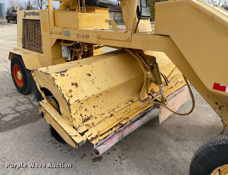 image for item DP0253 Waldon Sweepmaster 250  broom