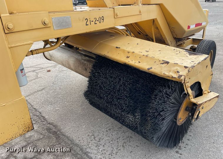 image for item DP0253 Waldon Sweepmaster 250  broom