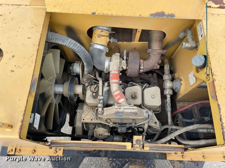 image for item DP0255 Hypac C766B  double drum vibratory roller