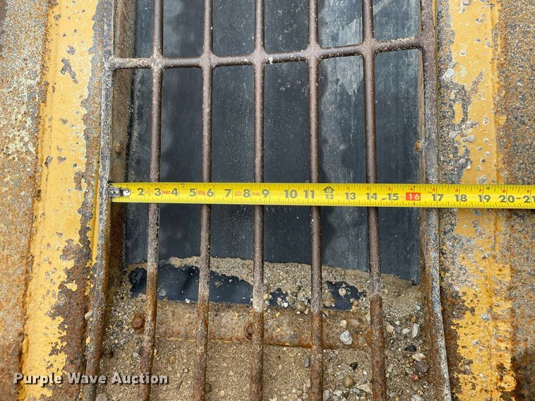 image for item DP0256 Etnyre  chip spreader