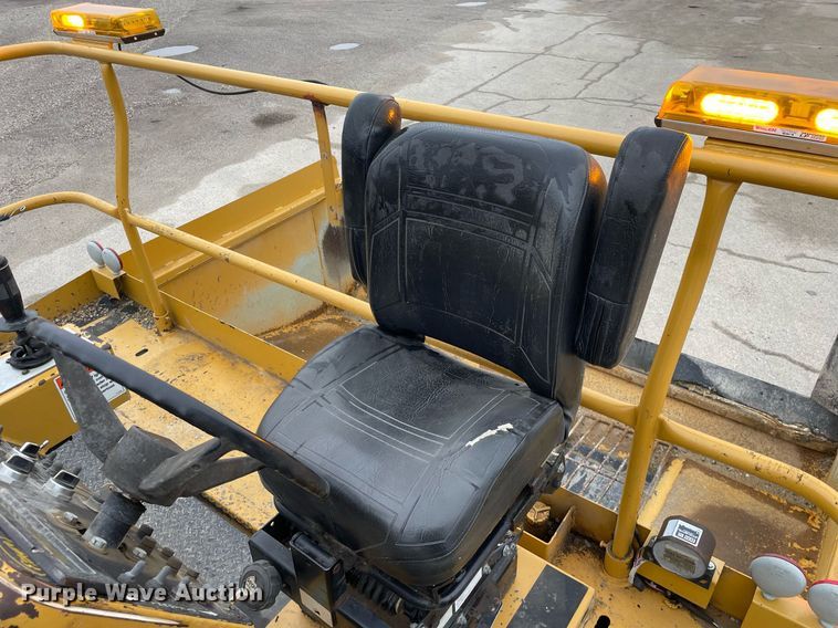 image for item DP0256 Etnyre  chip spreader