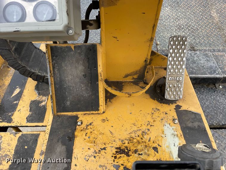 image for item DP0256 Etnyre  chip spreader