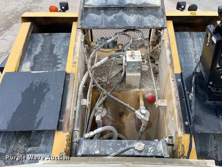 image for item DP0256 Etnyre  chip spreader