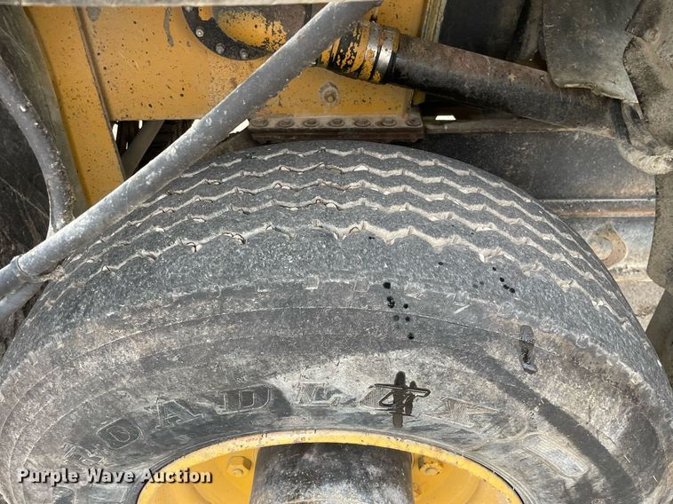 image for item DP0256 Etnyre  chip spreader