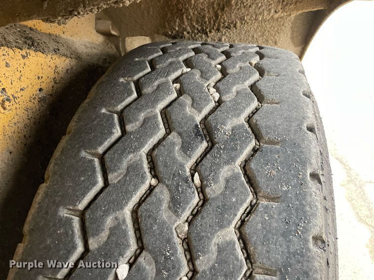 image for item DP0256 Etnyre  chip spreader