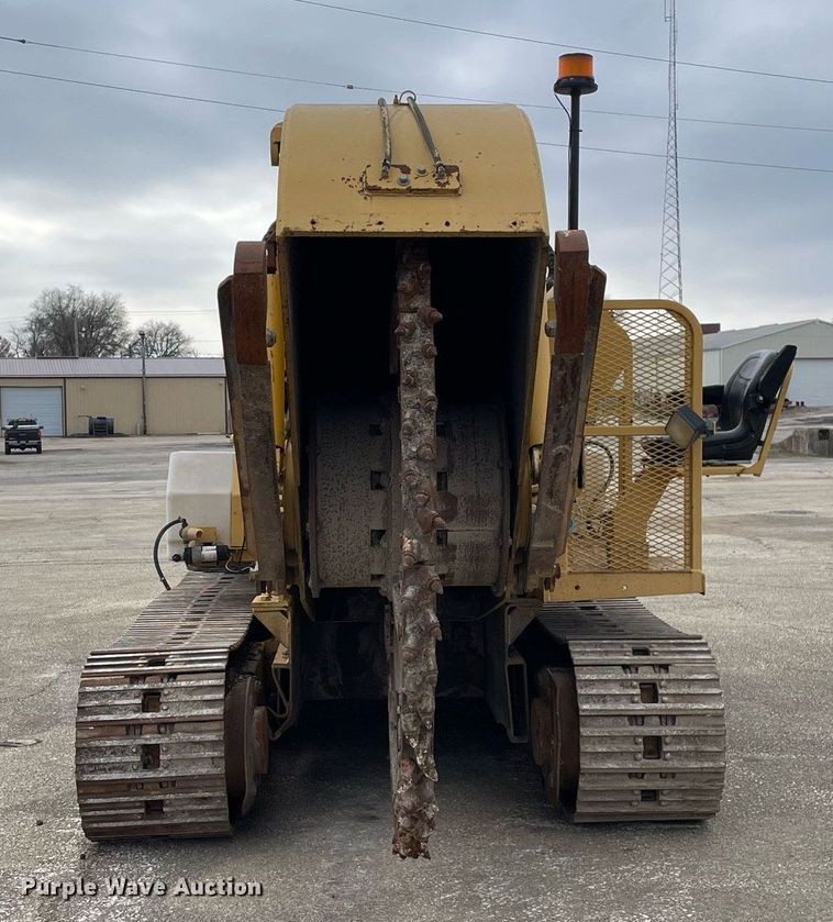 image for item DP0257 1994 Vermeer T655  rock saw