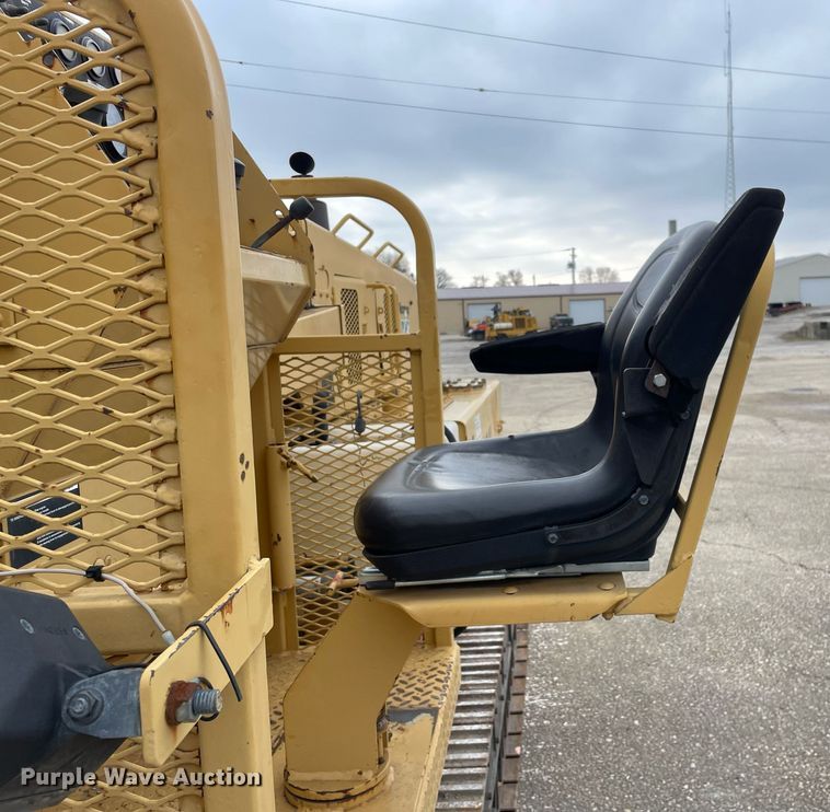 image for item DP0257 1994 Vermeer T655  rock saw