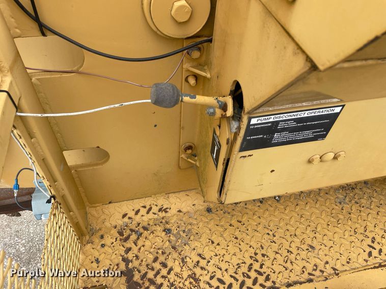 image for item DP0257 1994 Vermeer T655  rock saw