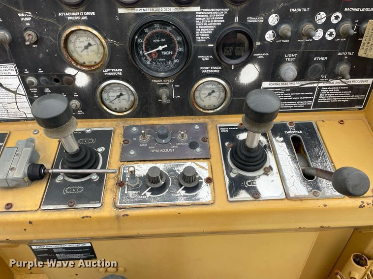 image for item DP0257 1994 Vermeer T655  rock saw