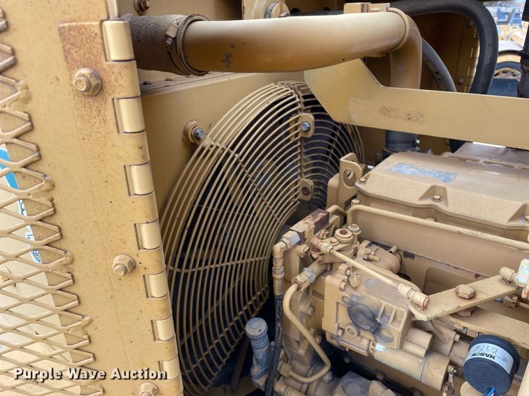 image for item DP0257 1994 Vermeer T655  rock saw