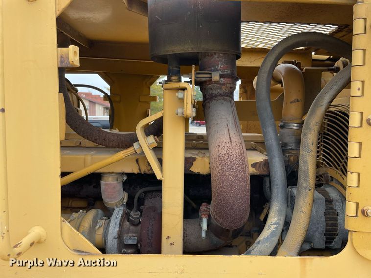 image for item DP0257 1994 Vermeer T655  rock saw