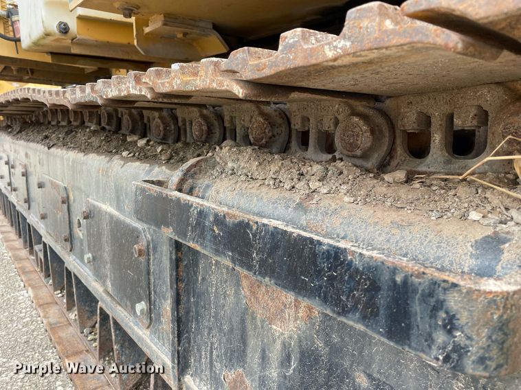 image for item DP0257 1994 Vermeer T655  rock saw