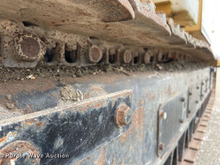 image for item DP0257 1994 Vermeer T655  rock saw