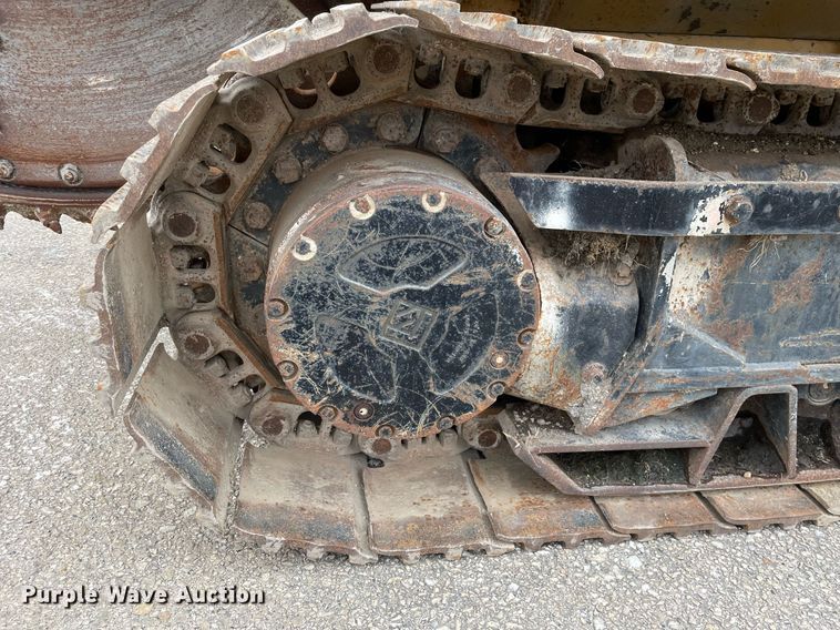 image for item DP0257 1994 Vermeer T655  rock saw