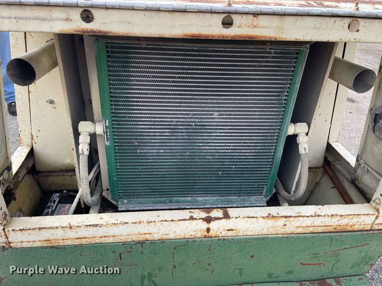 image for item DP0258 Sullair 185Q  air compressor