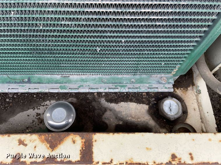 image for item DP0258 Sullair 185Q  air compressor