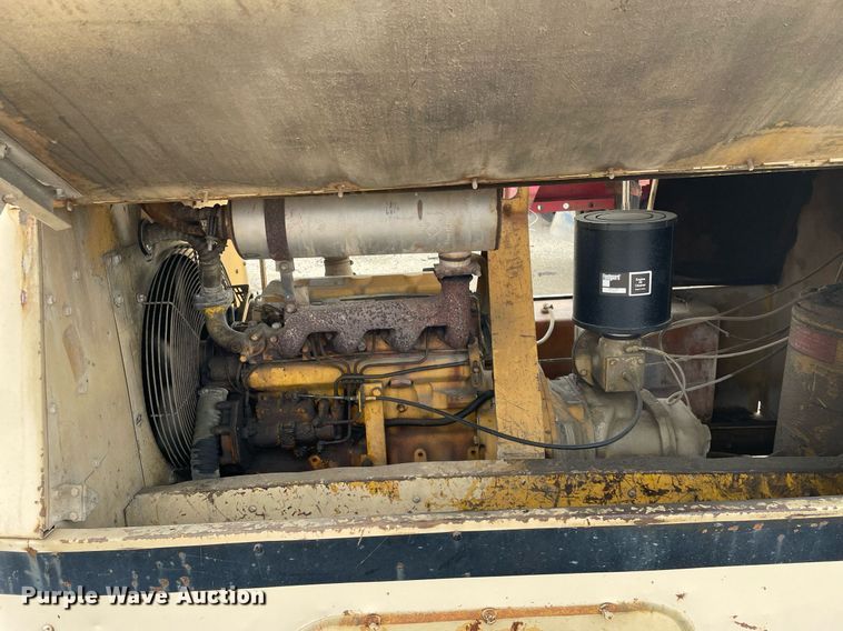 image for item DP0259 Leroi 185  air compressor