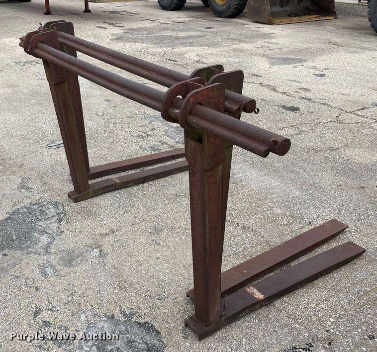 image for item DP0260 (2) sets of forks