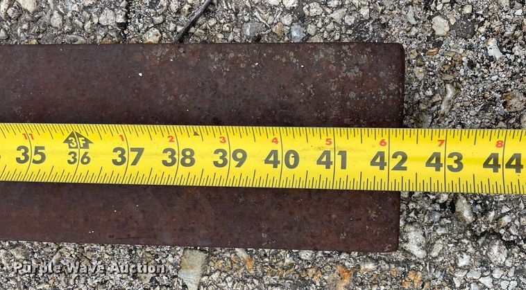 image for item DP0260 (2) sets of forks