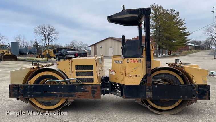 image for item DP0261 Hypac C766B  double drum vibratory roller