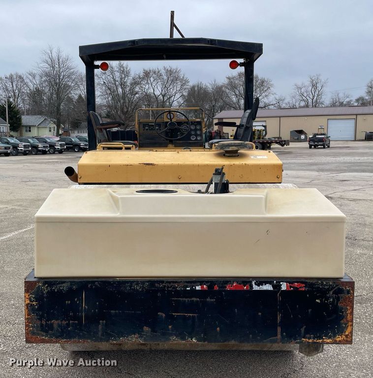 image for item DP0261 Hypac C766B  double drum vibratory roller