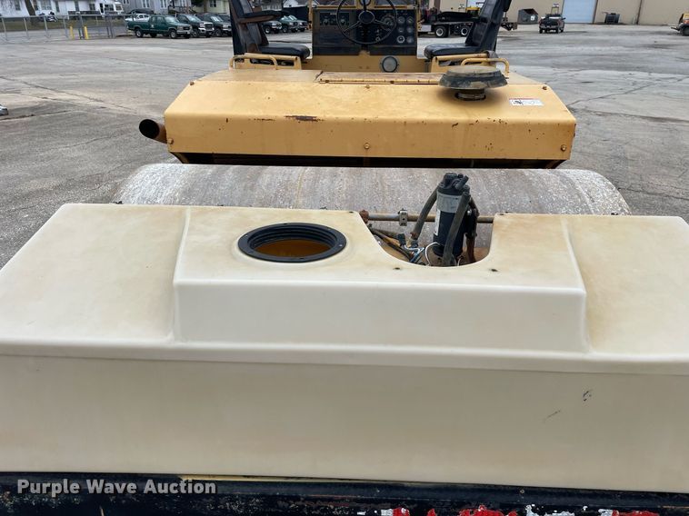 image for item DP0261 Hypac C766B  double drum vibratory roller