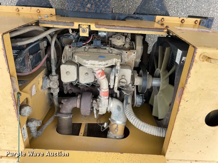 image for item DP0261 Hypac C766B  double drum vibratory roller