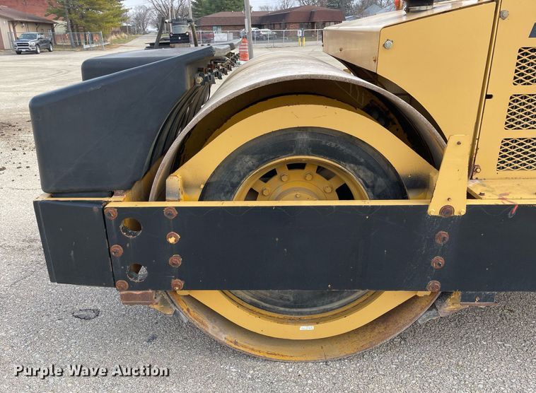 image for item DP0262 Hypac C778B  double drum vibratory roller