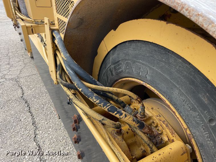 image for item DP0262 Hypac C778B  double drum vibratory roller