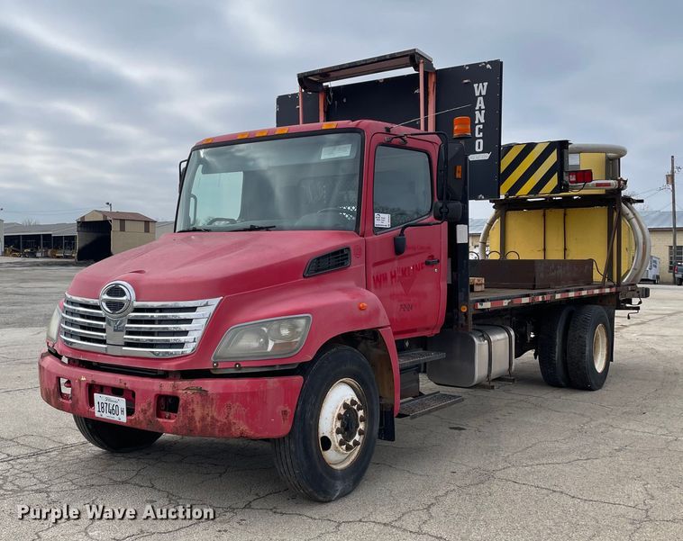 image for item DP0264 2007 Hino 268  flatbed truck with crash attenuator